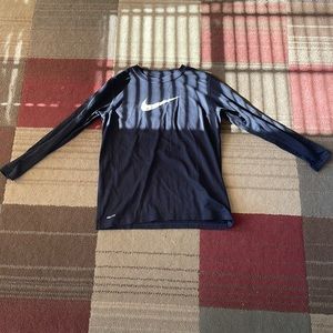 NIKE Dri-Fit long sleeve shirt
